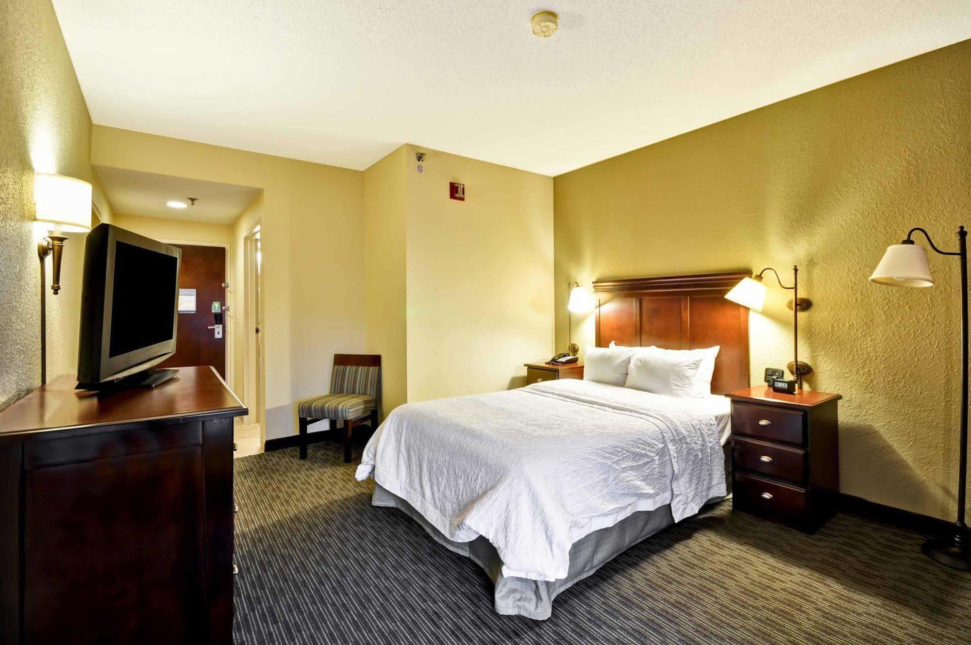Hampton Inn Charlotte-Gastonia Exteriér fotografie